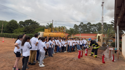 Campanha “Unidos Contra o Fogo” leva conscientização a estudantes e forma brigadistas mirins em junho