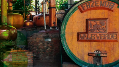 Estudos para definir a cachaça de alambique como patrimônio cultural em Minas trazem boas perspectivas para o setor