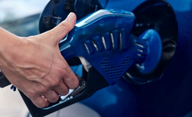 Preços dos Combustíveis mantêm trajetória de queda em agosto, e etanol amplia vantagem sobre gasolina, aponta Veloe/Fipe
