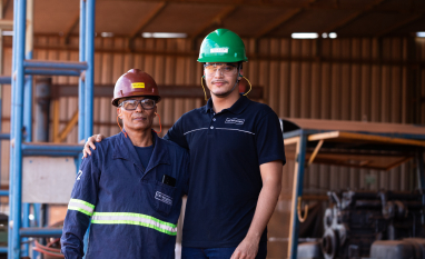 Dia dos Pais: pai e filho compartilham valores e constroem juntos uma história na CRV Industrial