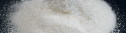 Palha seca e tr&ecirc;s f&oacute;sforos