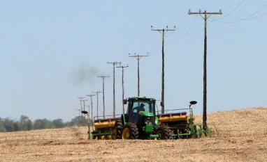 Acidentes com máquinas agrícolas na rede elétrica quase dobram em um ano