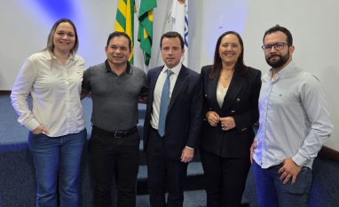 Profissionais da CRV Industrial e da Rubi S.A participam de encontro sobre negociação estratégica